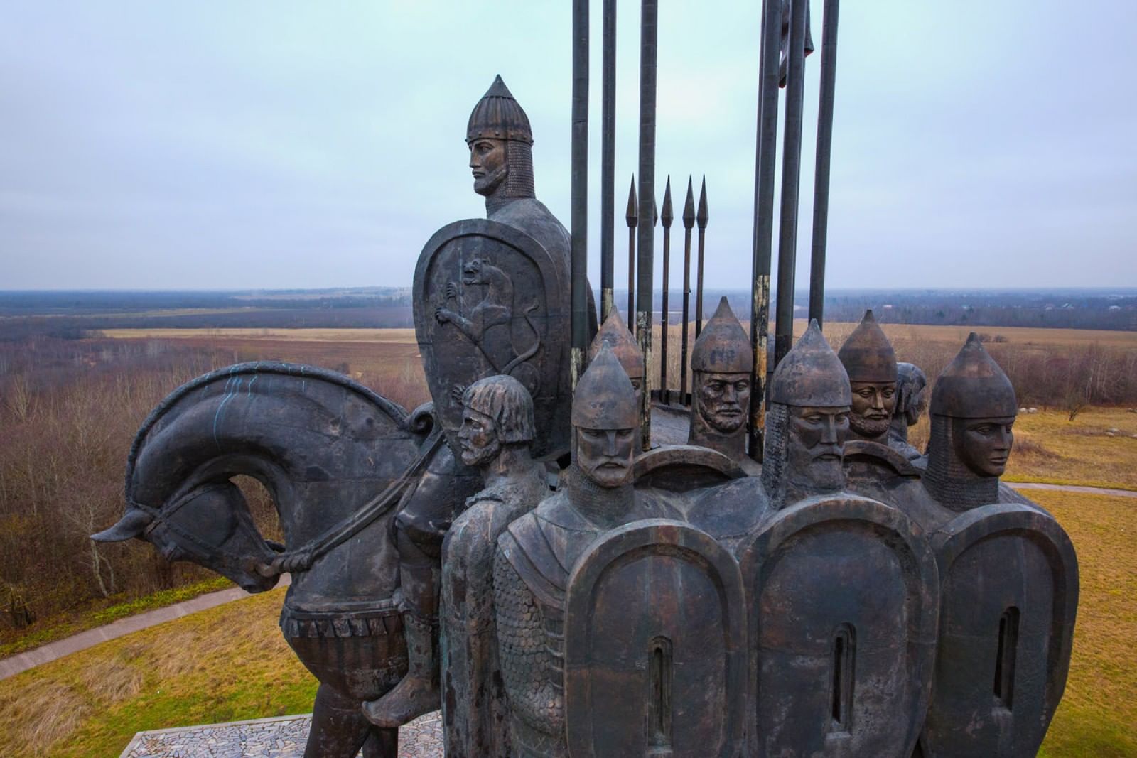 Памятник кузнецу Псков