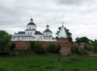 Храм Николая Чудотворца в Рыльском Никольском монастыре Курской области