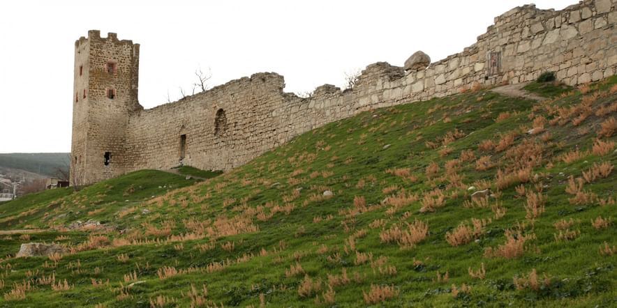 Основное изображение для учреждения Генуэзская крепость в Феодосии