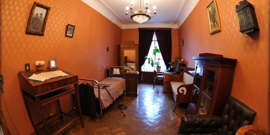 Основное изображение для учреждения Музей-квартира М.М. Зощенко