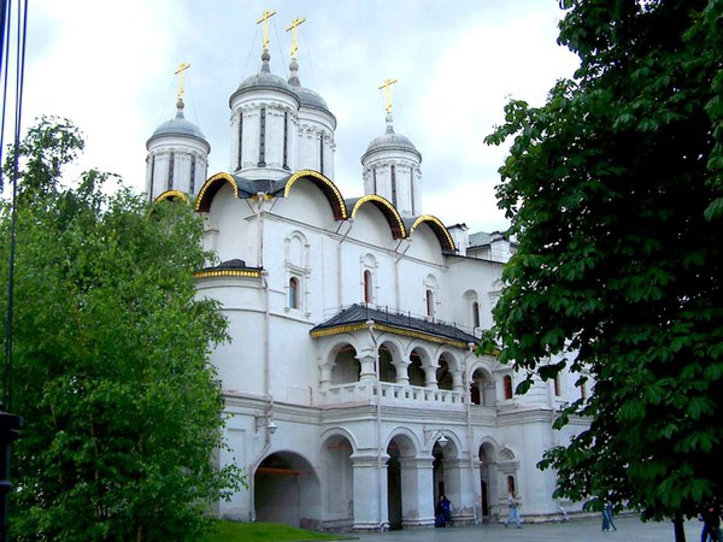 Храм Двенадцати Апостолов Московского Кремля