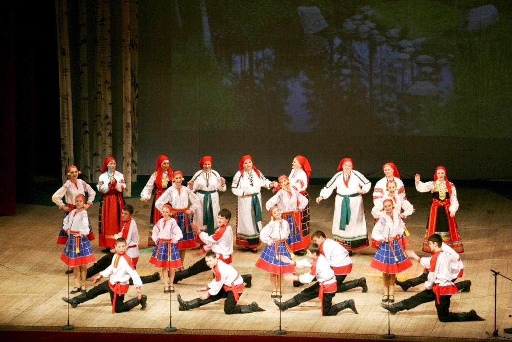 Белгородская культура. Фольклорный ансамбль танца, Белгород. Ансамбль Везелица Белгород. Ансамбль народного танца.