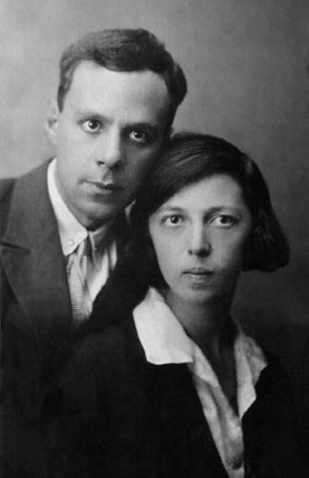 Нора Галь с мужем Борисом Кузьминым. Середина 30-х гг.