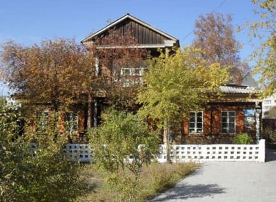 Библиотека № 9 им. М. М. и Е.П. Нарышкиных