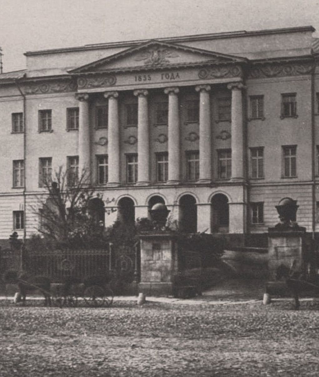 Здание Московского государственного университета