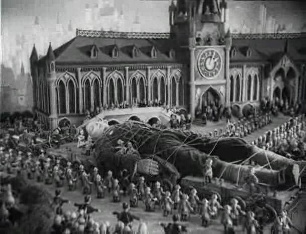 Кадр из фильма «Новый Гулливер» (1935)