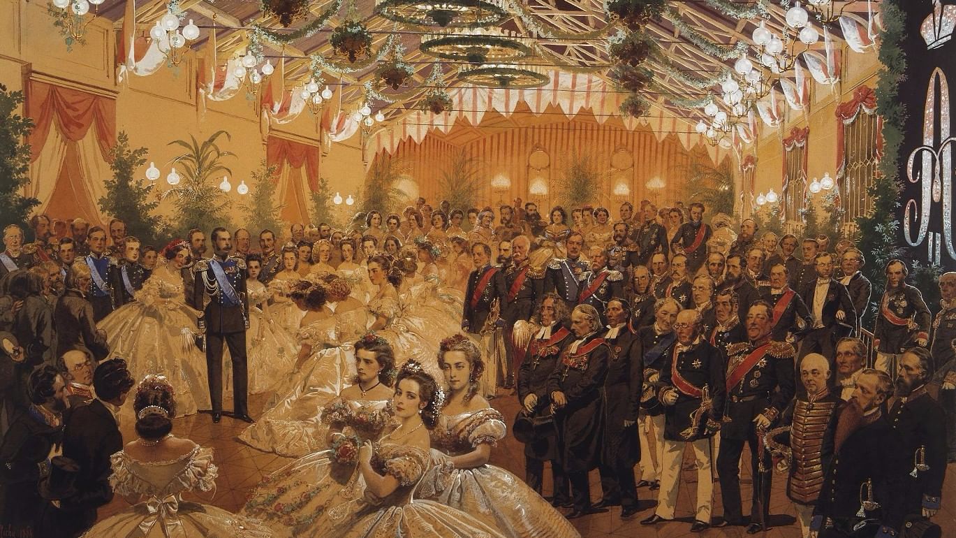 Балы на картинах: в Зимнем дворце, в честь Александра II, а также в  дворянском собрании.