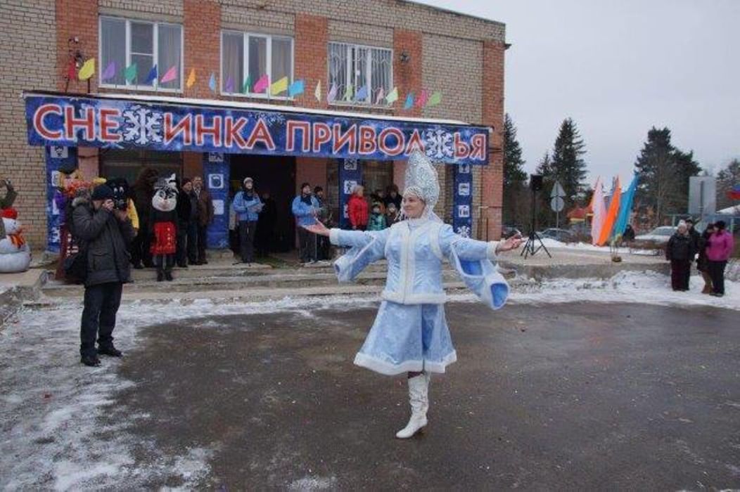 Снежинка приволжья. Емишевская школа Тутаевский. Емишевская школа. Нижнеиргинск фестиваль Снежинка. Емишевская видео.