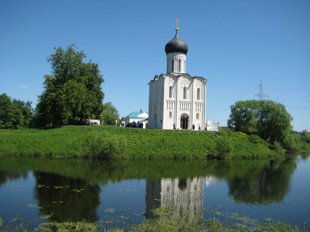 Храм Покрова на Нерли во Владимирской области