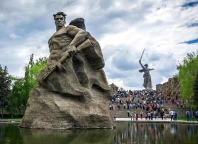 Мемориальный комплекс «Героям Сталинградской битвы» на Мамаевом кургане