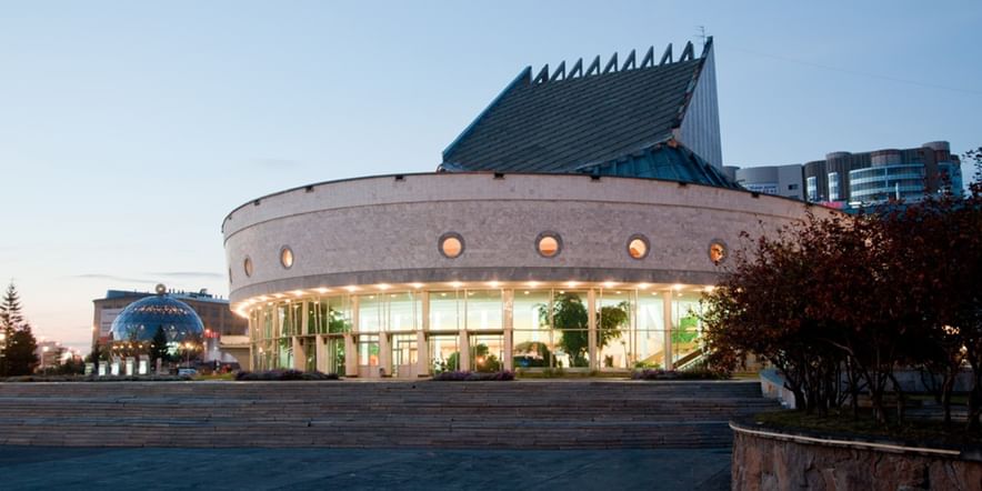 Основное изображение для учреждения Новосибирский академический молодежный театр «Глобус»