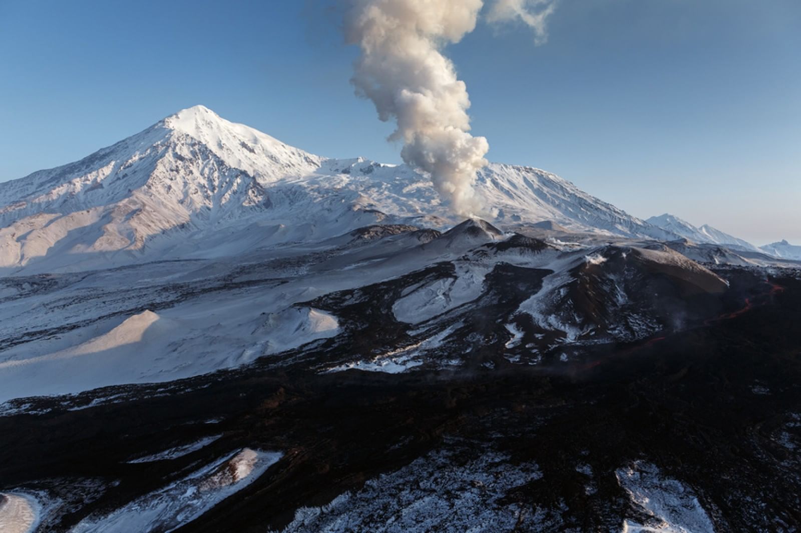 Вулкан на камчатке проснулся фото