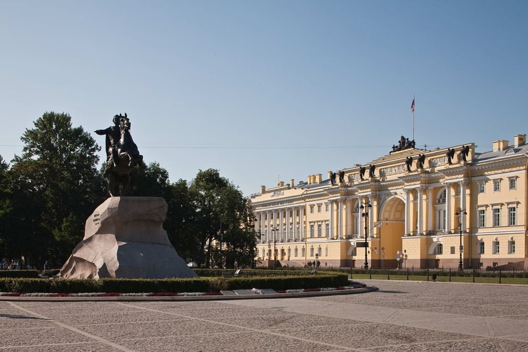 Площадь Декабристов В Санкт Петербурге Фото