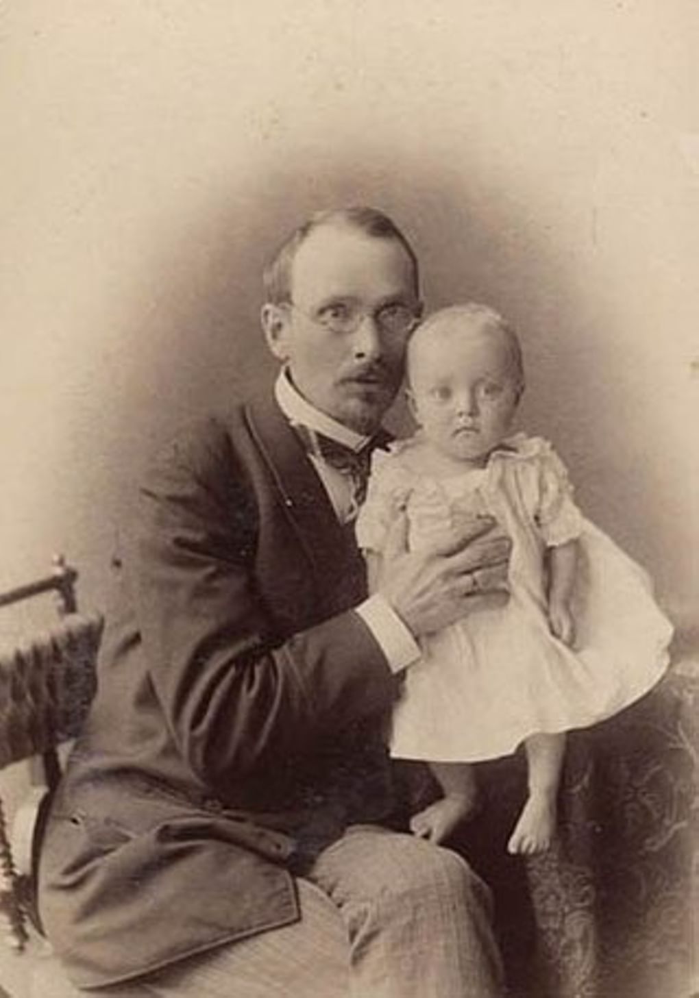 Василий Розанов с дочерью