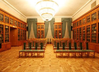 Овальный зал Библиотеки иностранной литературы