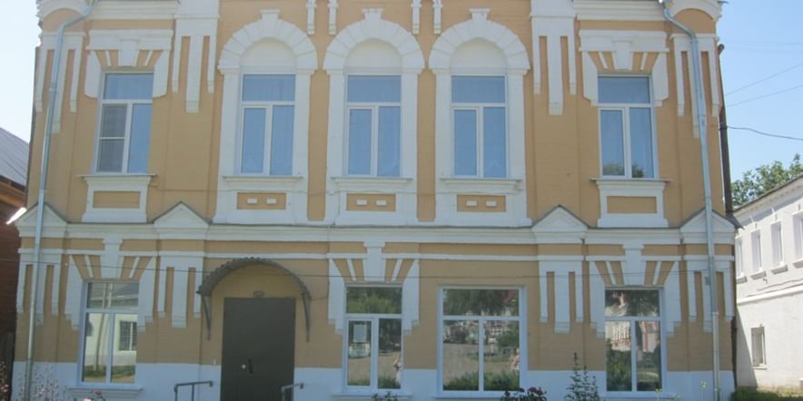 Основное изображение для учреждения Гаврилово-Посадская городская библиотека
