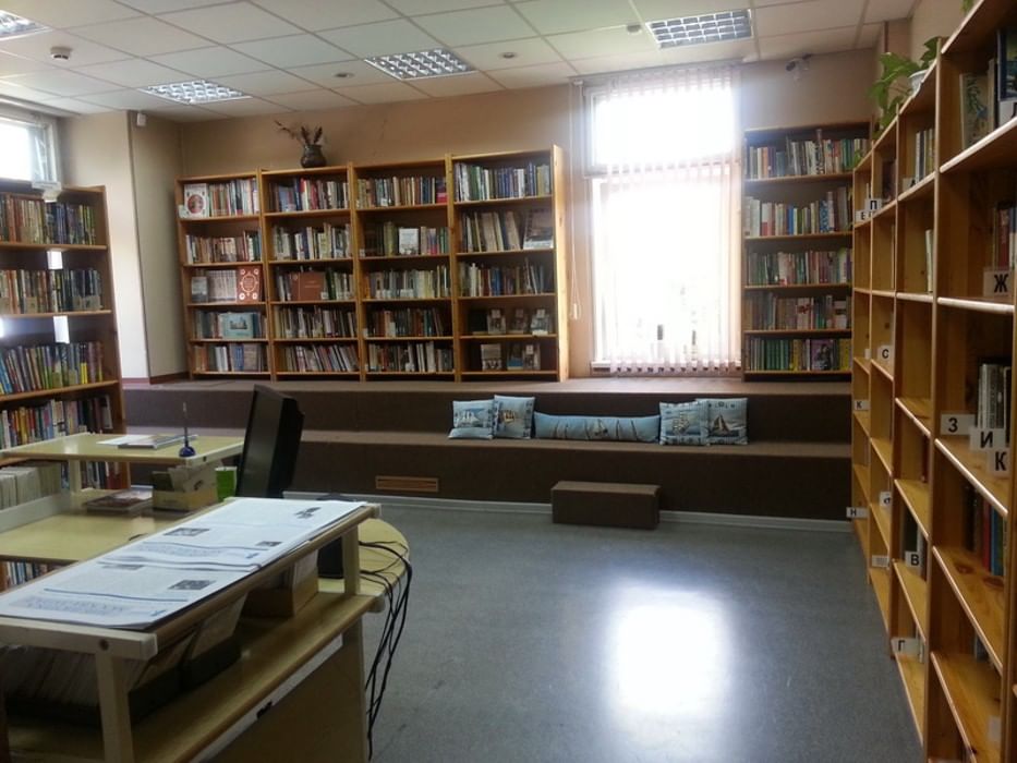 Библиотека ул батурина 4