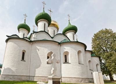 Архитектурный ансамбль в Суздале