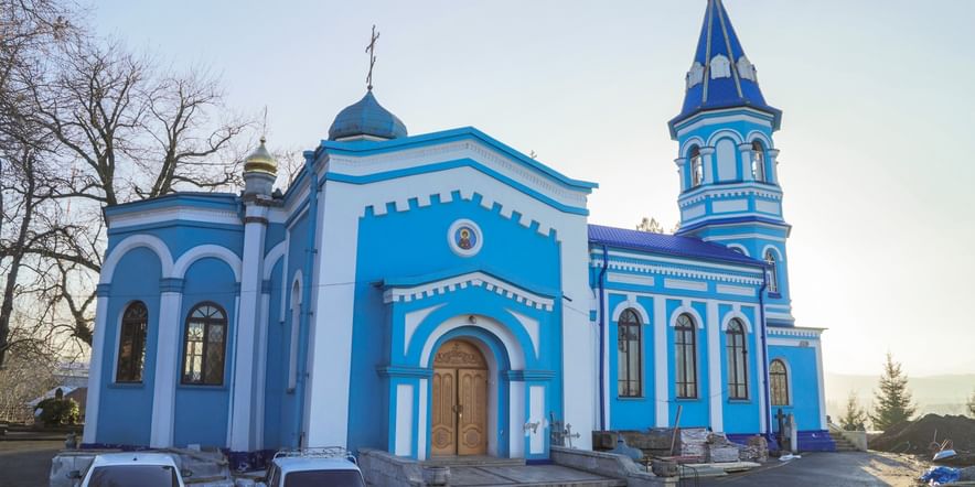 Основное изображение для учреждения Храм Рождества Пресвятой Богородицы во Владикавказе