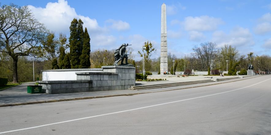 Основное изображение для учреждения Памятник 1200 гвардейцам