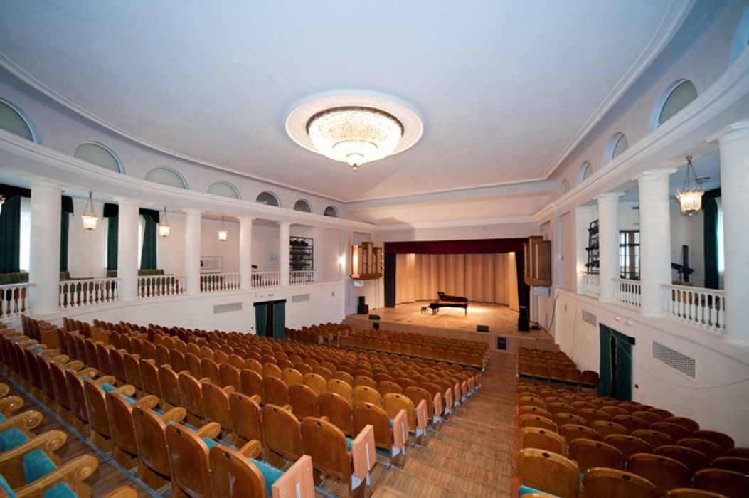 Зал гнесиных концерты. Зал гнесиных концерты. Зал гнесиных концерты. Гнесиных». Концертный зал рам им.