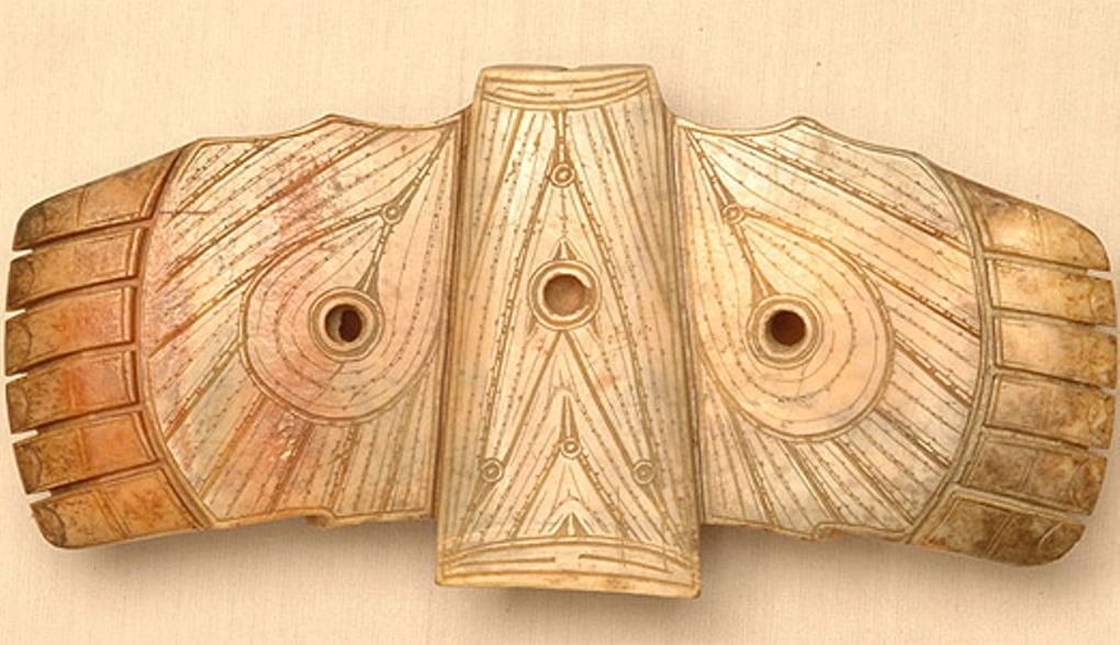 «Крылатый предмет», Чукотка, Эквен. I тыс. н. э. Фотография: Государственный музей Востока