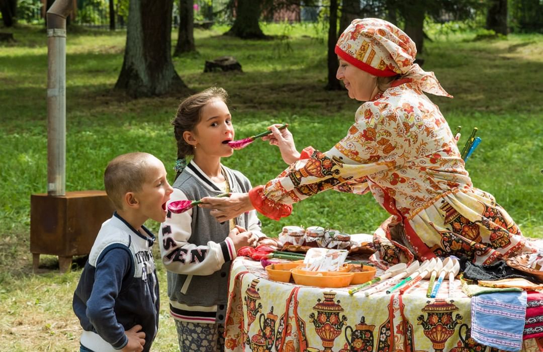 Дети и варенье фото