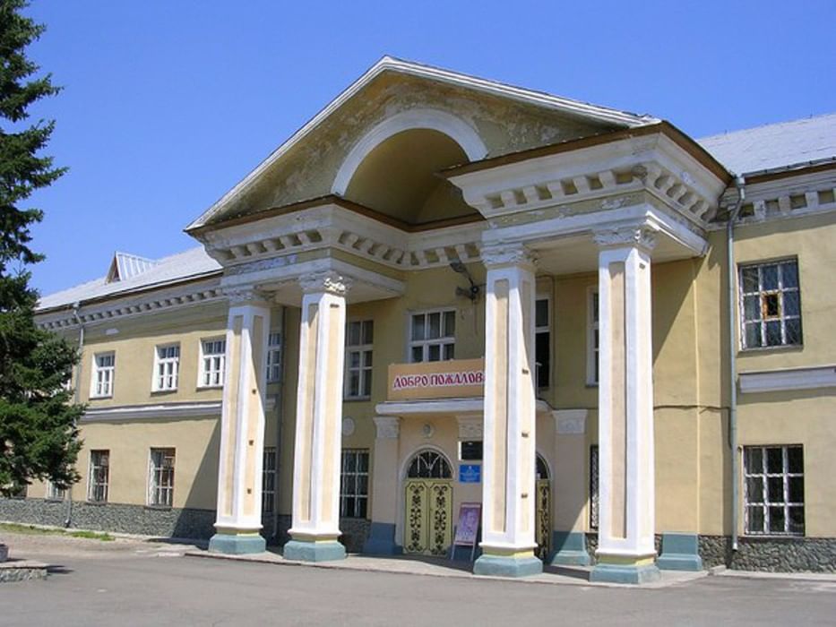 Льнокомбинат бийск. КСЦ Льнокомбинат Бийск. Дом культуры Льнокомбинат Бийск. Культурно спортивный центр Бийск. Бийск Льнокомбинат 22.