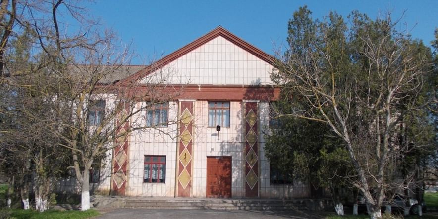 Основное изображение для учреждения Емельяновский сельский дом культуры