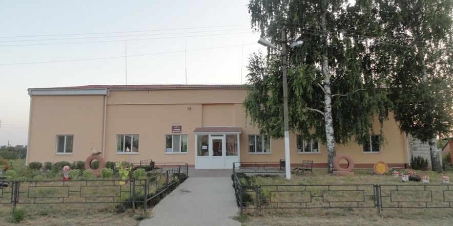 Основное изображение для учреждения Сурковский сельский дом культуры