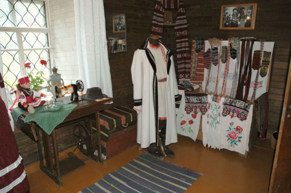 Экспозиция музея-усадьбы народности сето