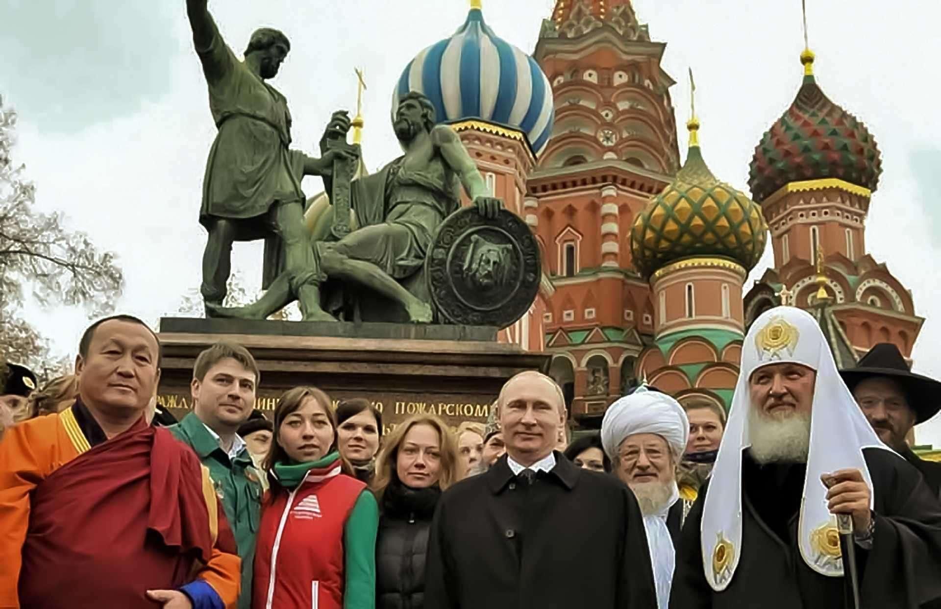 Народное единство в москве. День народного единства в России. С днем народноготединства. День народного единства 2005. С днём единства России.