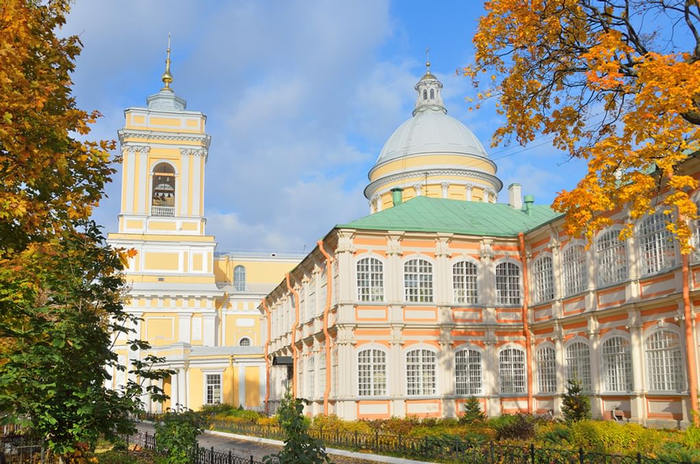 Александро-Невская Лавра. Архитектор Доменико Трезини. 1713. Фотография: Овчинникова Ирина / Фотобанк Лори