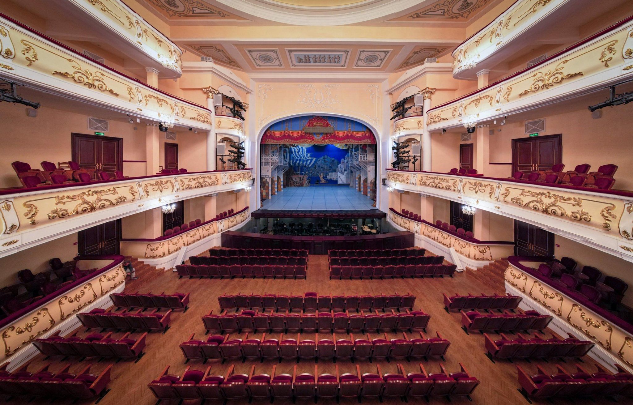 театр оперы и балета челябинск расположение мест в зале