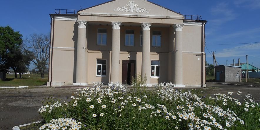 Основное изображение для учреждения Солуно-Дмитриевский дом культуры