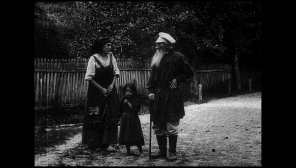 «Уход великого старца (Жизнь Л. Н. Толстого)», 1912