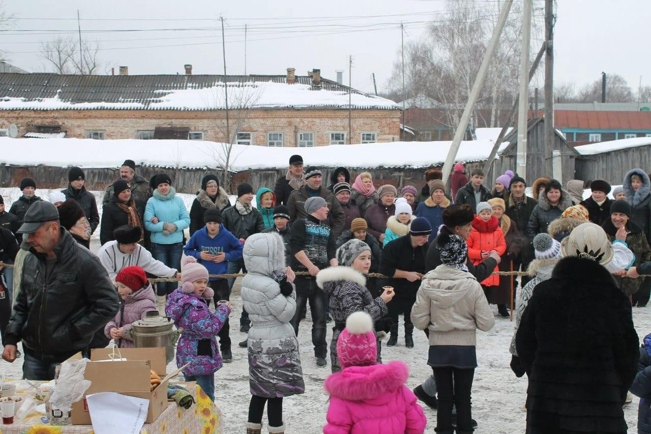 масленица в сельском клубе