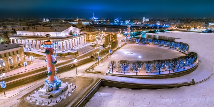 Основное изображение для события Экскурсия «Новый год в центре Петербурга»