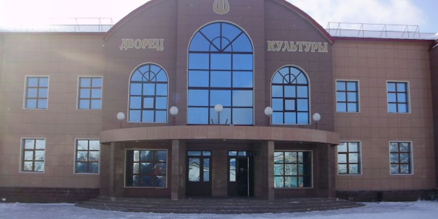 Основное изображение для учреждения Юношеская модельная библиотека Караидельского района