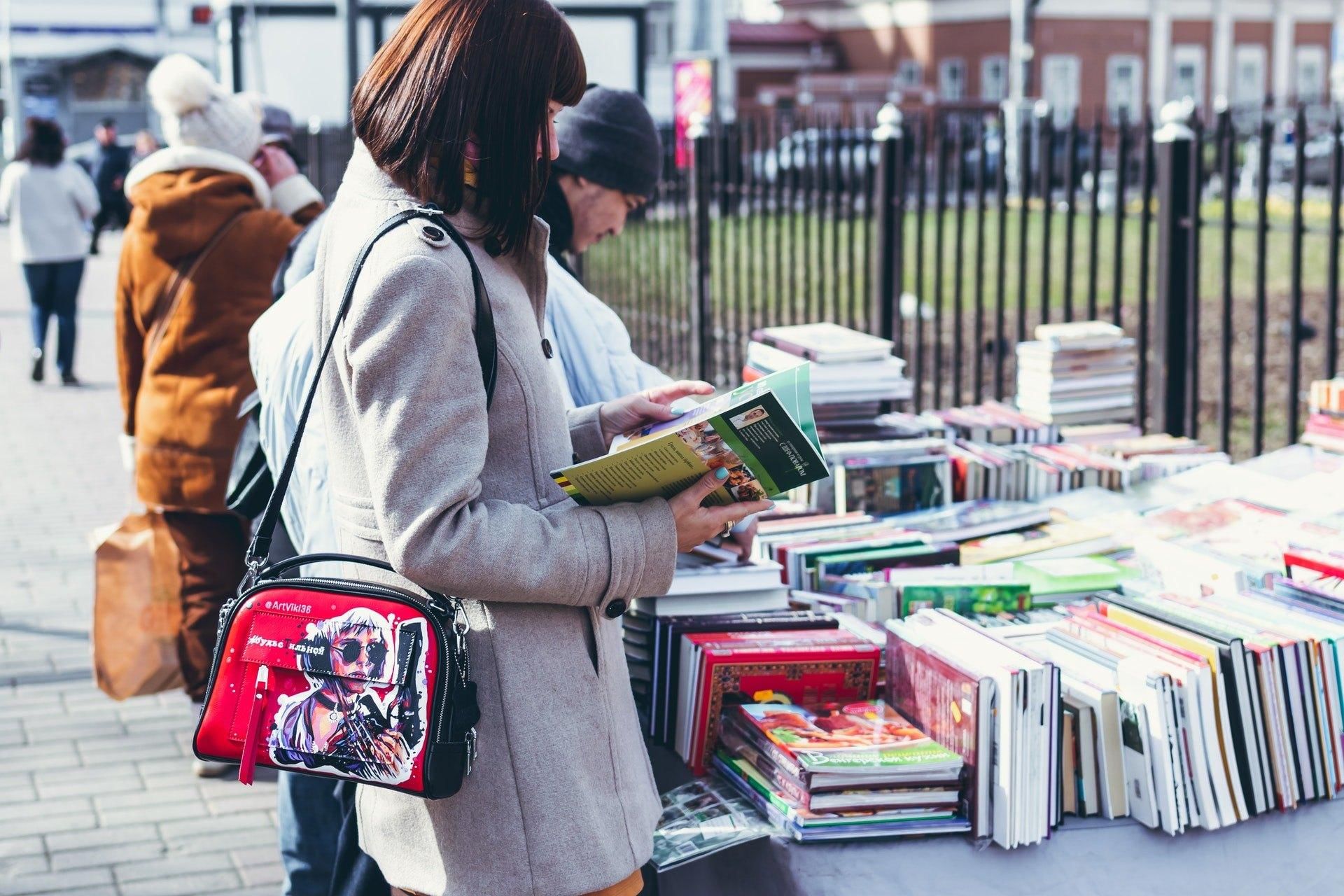 Сумка книга. Мешок с книгами. Book Bag. Сумка книжка женская.