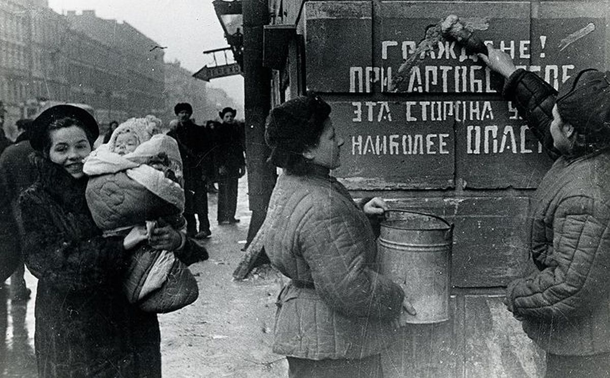 Почтальон в блокадном Ленинграде