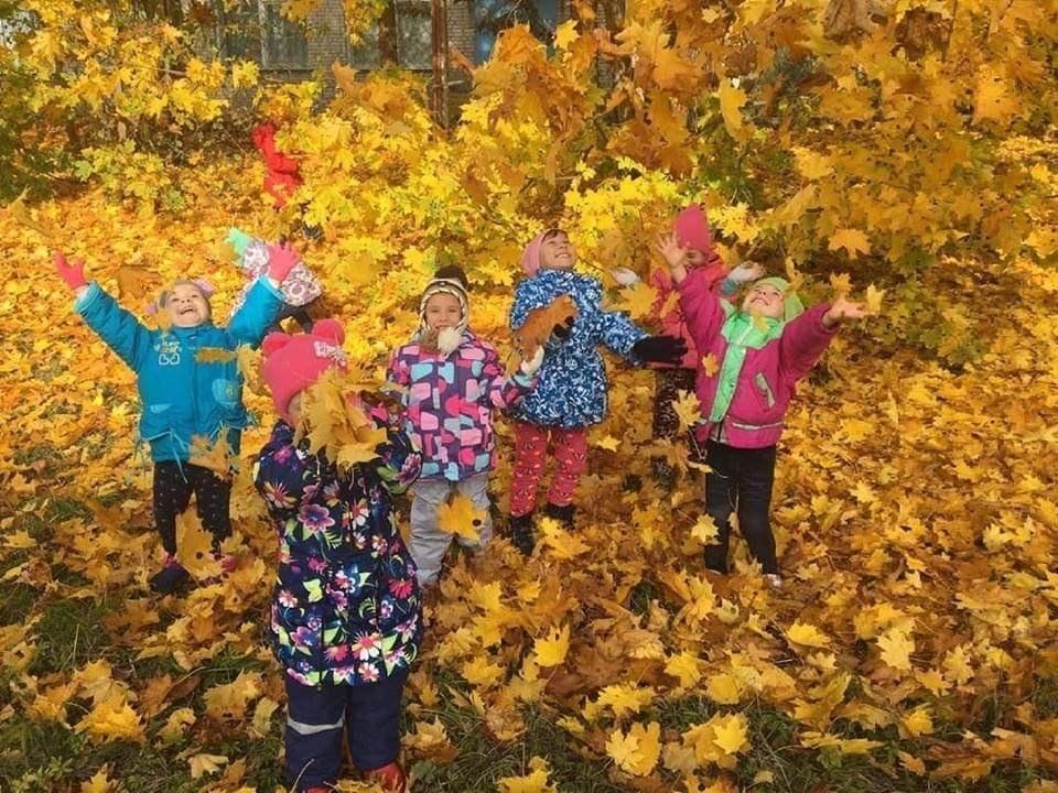 Развлечения осенью для детей. Осень развлечения. Осенние развлечения для детей. Осенние забавы для детей. Осеннее развлечение в детском саду.