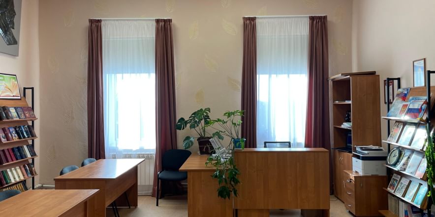 Основное изображение для учреждения Копанянская сельская библиотека