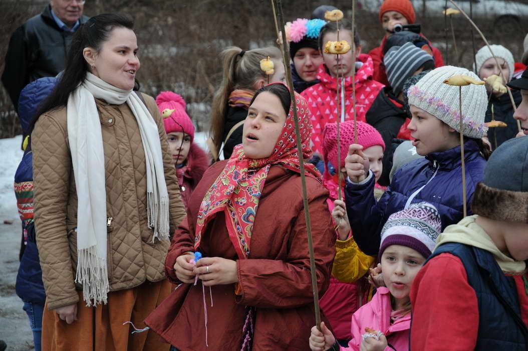 Сорока 2018. Жаворонки Славянский народный праздник. Сороки праздник. Фольклорный праздник сороки. Весенний праздник сороки.