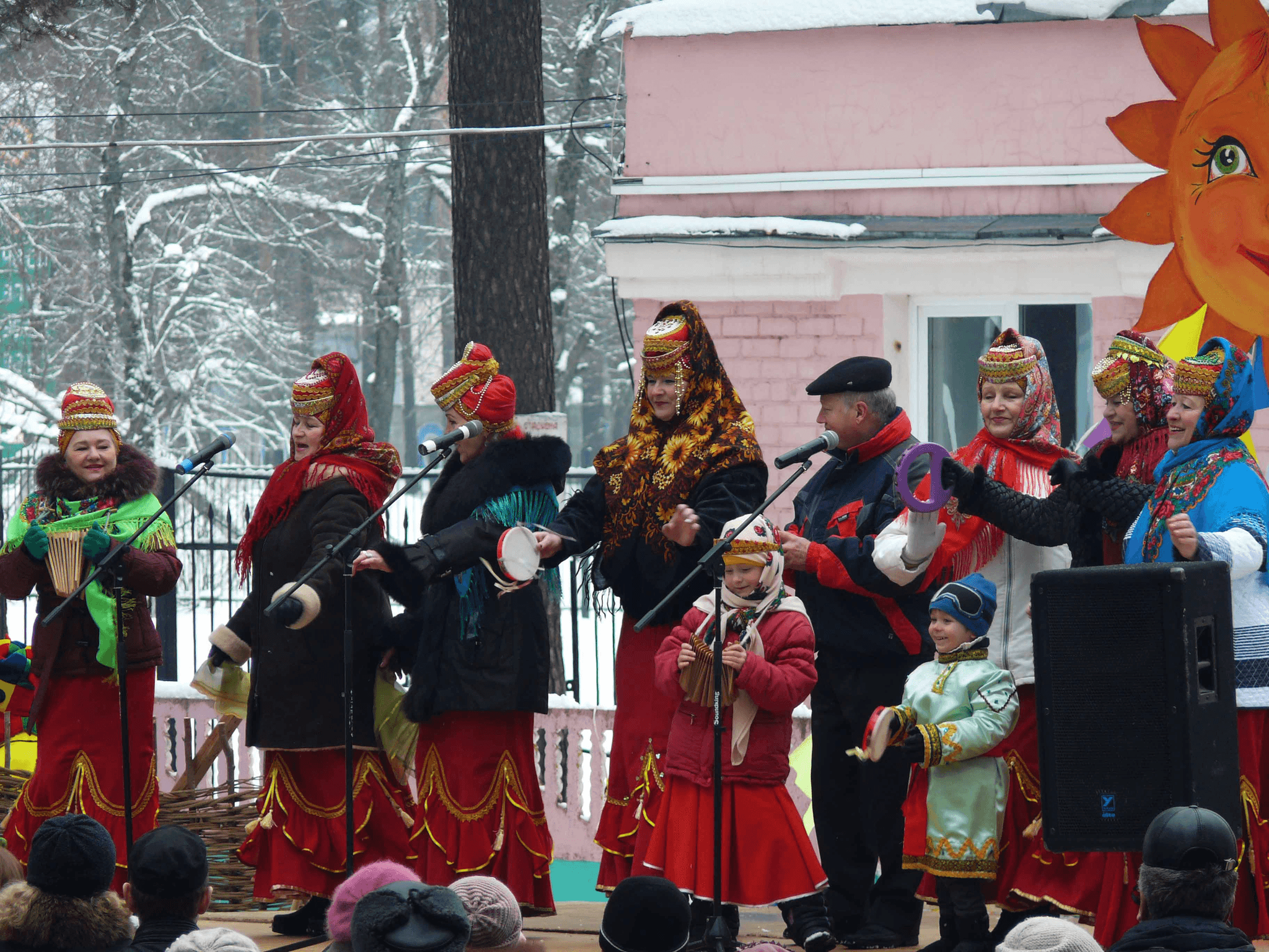 Проводы русский. Проводы Масленицы. Масленица встреча. Сибирская Масленица. Фото встреча Масленицы.