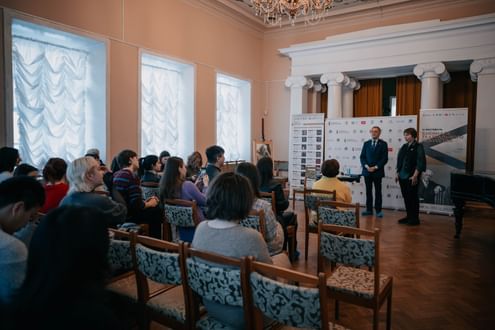 Лекция Дмитрия Родионова Биеннале театрального искусства. Уроки режиссуры 2