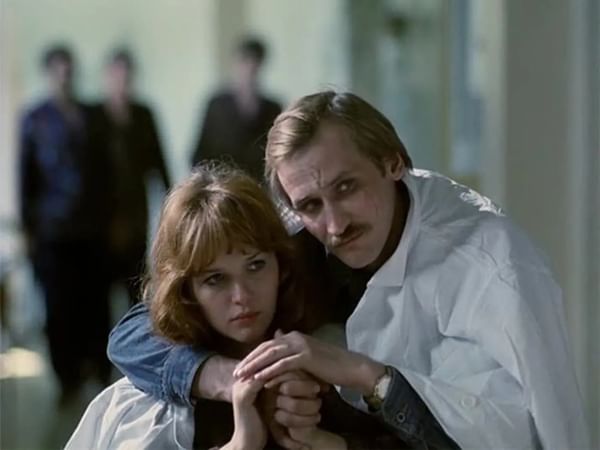 Кадр из художественного фильма Александра Митты «Экипаж» (1979)