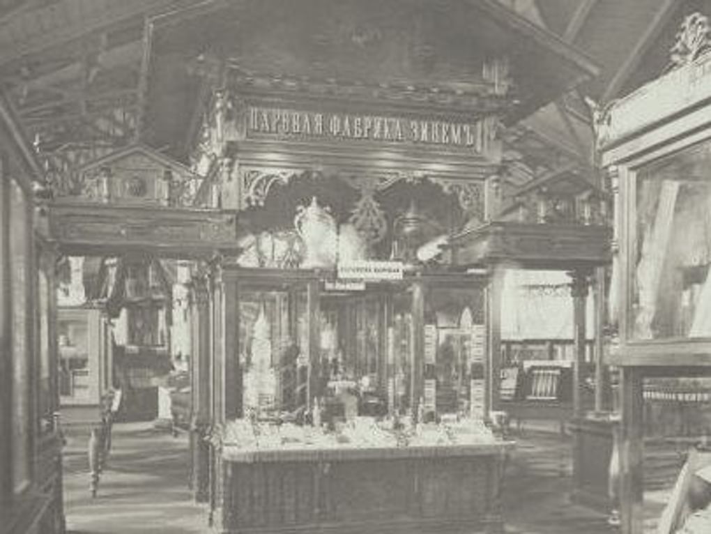 Витрина Эйнем. Группа III. «Товарищество Эйнем», Москва, 1882 год. Фотография: «Шерер, Набгольц и Кº» / Мультимедиа Арт Музей, Москва