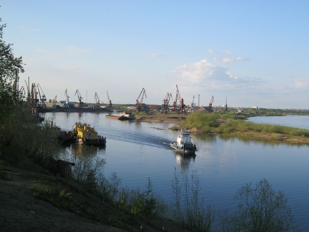 Река Печора в городе Печора