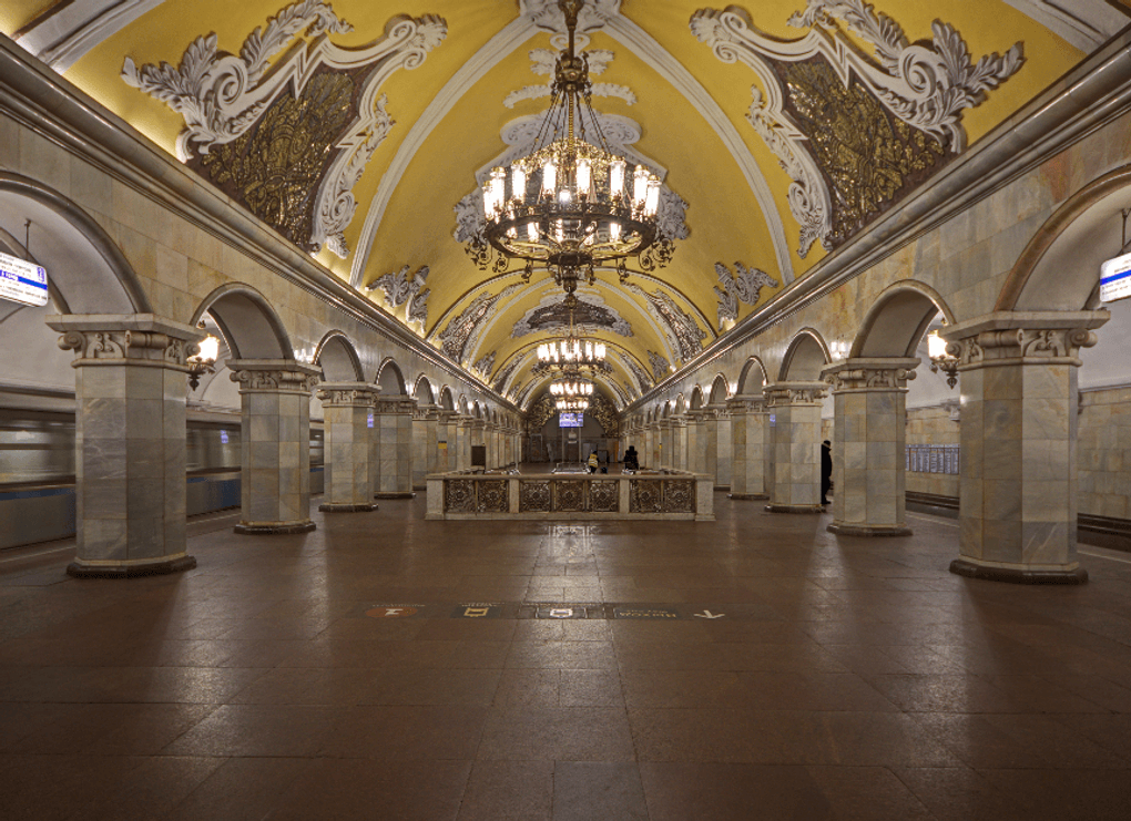 Станция «Комсомольская» Кольцевой линии Московского метрополитена. Фотография: A.Savin / wikimedia.org